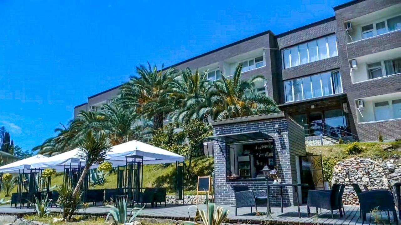 Skyterra Park Hotel New Athos Екстериор снимка